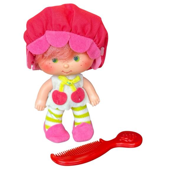 Vintage 1979 Strawberry Shortcake Cherry Cuddler Doll Flat Hands Outfit & Comb - Picture 2 of 7